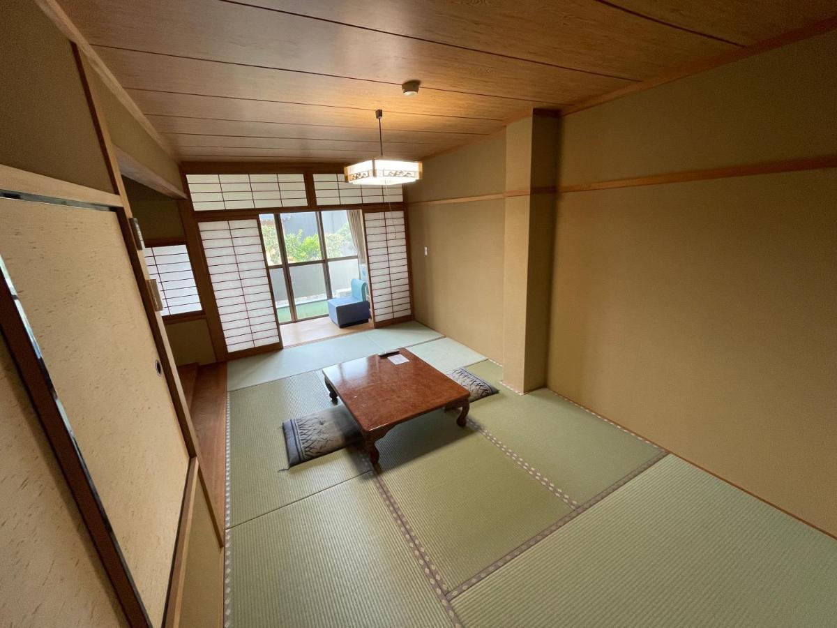 Hotel Isodokei Shirahama Buitenkant foto